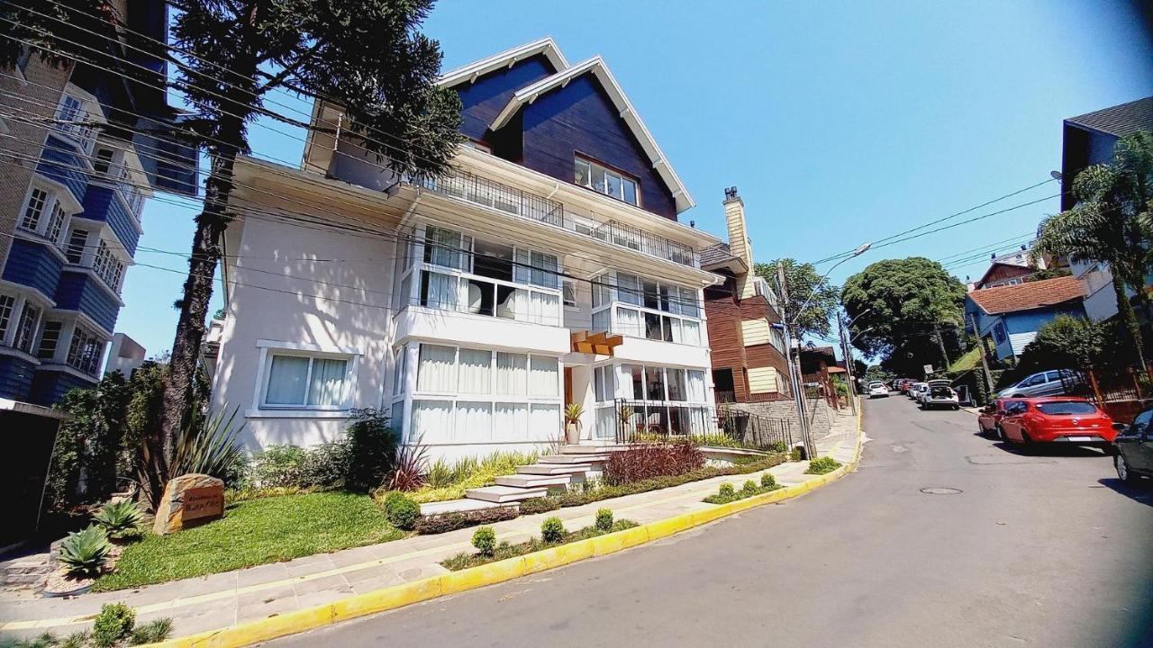 Burg 102 Apto Duas Quadras Da Rua Coberta Apartamento Gramado